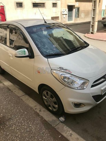 Voiture Hyundai I 10 2016 à rabat Essence - 6 chevaux
