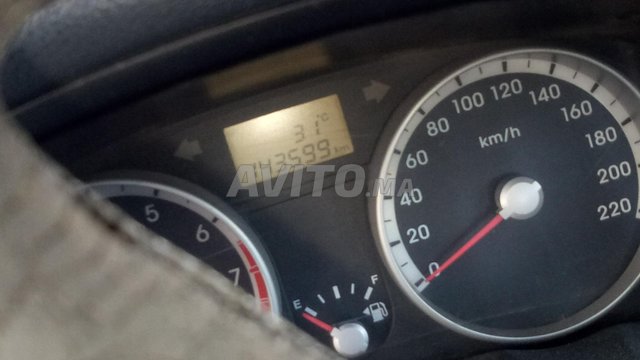 Voiture Hyundai Accent 2009 à casablanca Essence - 8 chevaux