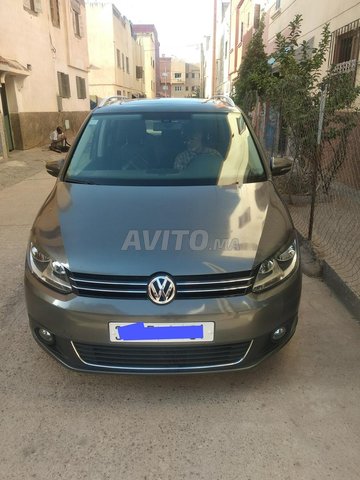 Voiture Volkswagen Touran 2013 à béni-mellal Diesel - 6 chevaux
