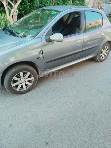 Voiture Peugeot 206 2006 à casablanca Diesel - 6 chevaux