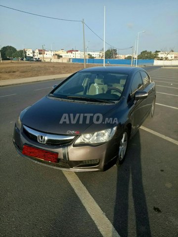 Voiture Honda Civic 2010 à rabat Essence - 10 chevaux