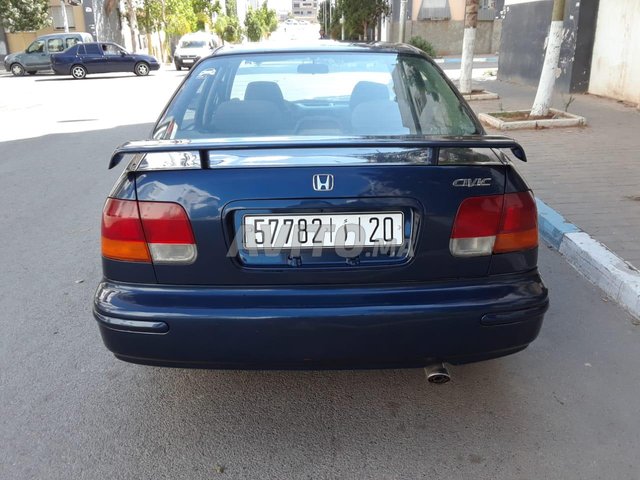 Voiture Honda Civic 1996 à casablanca Essence - 9 chevaux