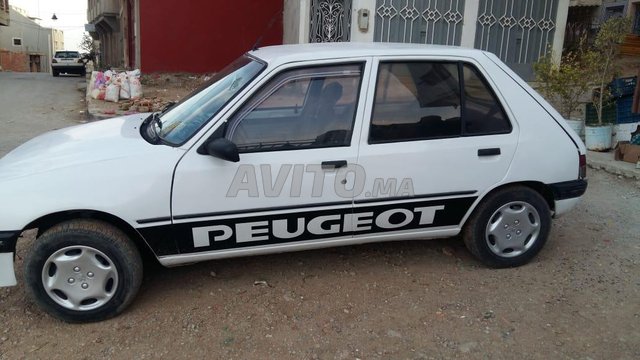 Voiture Peugeot 205 1987 à tanger Diesel - 7 chevaux