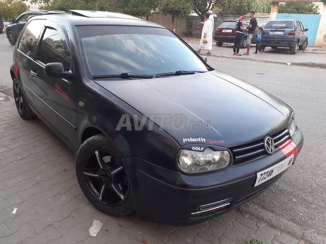 Voiture Volkswagen Golf 4 1998 à fès Diesel - 8 chevaux