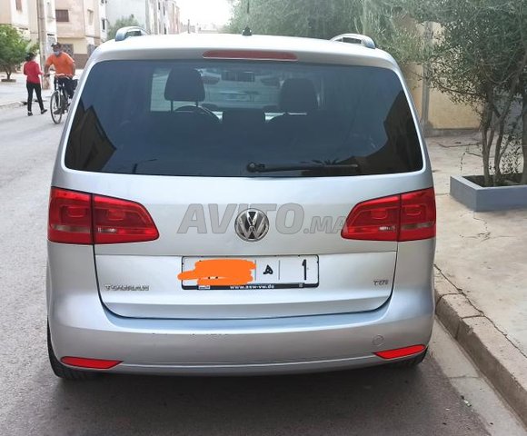 Voiture Volkswagen Touran 2011 à khouribga Diesel - 6 chevaux