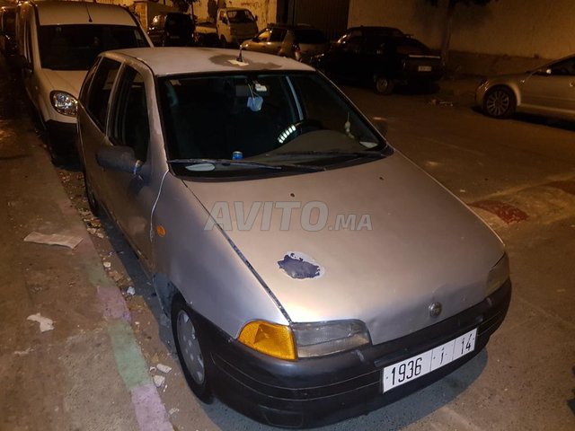 Voiture Fiat Punto 1994 à casablanca Essence - 5 chevaux