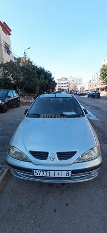 Voiture Renault Megane 2001 à rabat Essence - 8 chevaux
