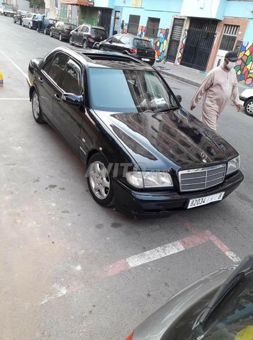 Voiture Mercedes benz R250 1997 au Maroc Diesel - 10 chevaux