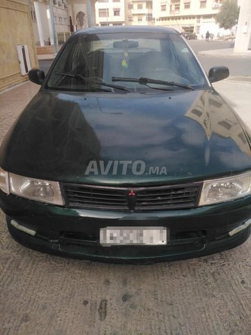 Voiture Mitsubishi Lancer 1999 au Maroc Essence