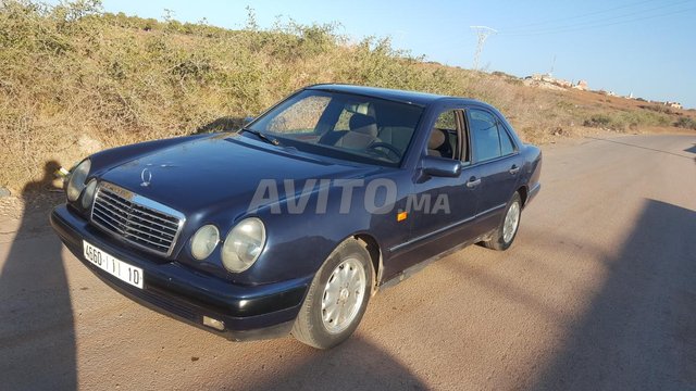 Voiture Mercedes benz R250 1997 au Maroc Diesel - 10 chevaux