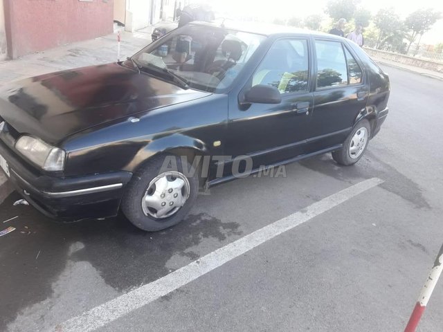Voiture Renault R19 1992 au Maroc Diesel - 7 chevaux