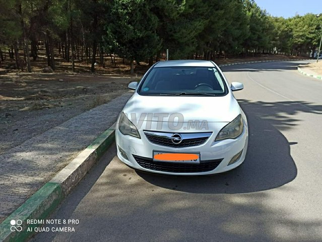 Voiture Opel Astra 2011 au Maroc Diesel