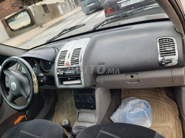 Voiture Volkswagen Polo 2000 au Maroc Diesel - 8 chevaux
