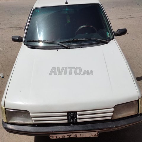 Voiture Peugeot 205 1994 au Maroc Essence - 7 chevaux