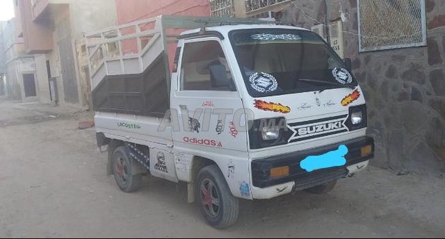 Voiture Suzuki Carry 1999 au Maroc Essence