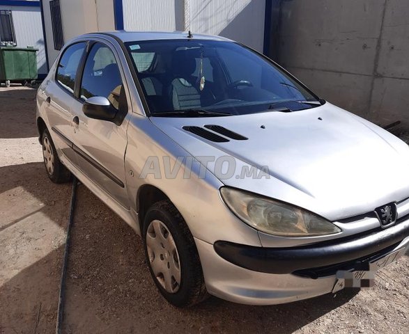 Voiture Peugeot 206 2006 au Maroc Essence - 6 chevaux