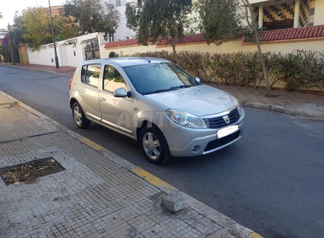 Voiture Dacia Sandero 2013 au Maroc Diesel - 6 chevaux