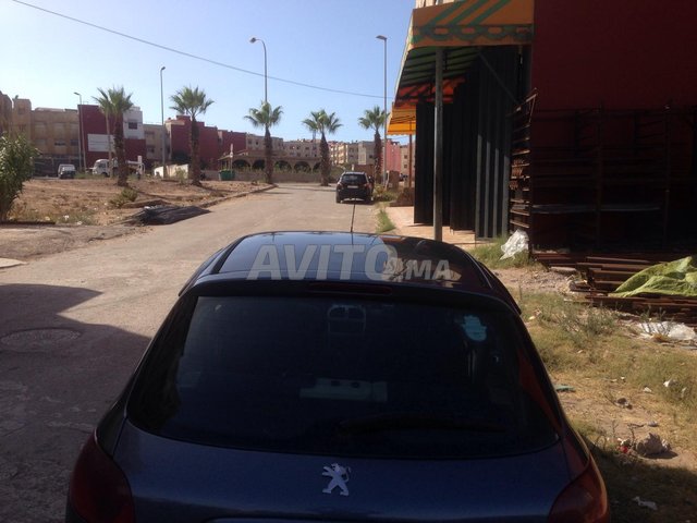 Voiture Peugeot 206 2005 au Maroc Diesel - 6 chevaux