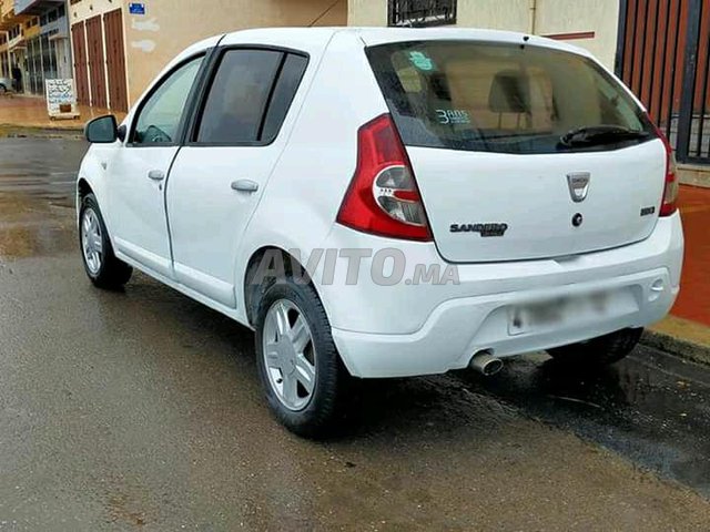 Voiture Dacia Sandero 2011 au Maroc Diesel - 6 chevaux