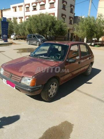 Voiture Peugeot 205 1987 au Maroc Diesel - 7 chevaux