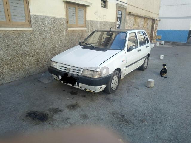 Voiture Fiat Uno 1996 au Maroc Essence - 6 chevaux