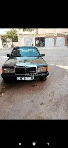 Voiture Mercedes benz R190 1985 au Maroc Diesel