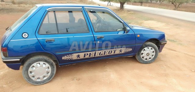 Voiture Peugeot 205 1984 au Maroc Diesel - 7 chevaux
