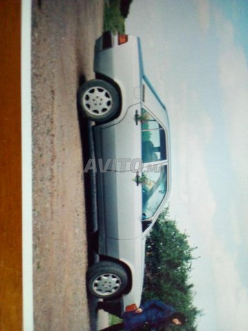 Voiture Mercedes benz R190 1993 au Maroc Diesel - 8 chevaux