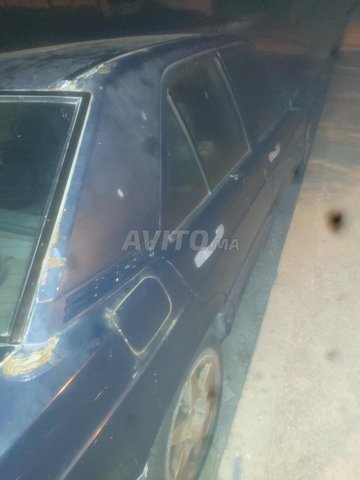 Voiture Mercedes benz R190 1989 au Maroc Diesel - 10 chevaux