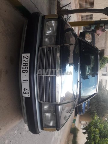 Voiture Mercedes benz R190 1992 au Maroc Diesel
