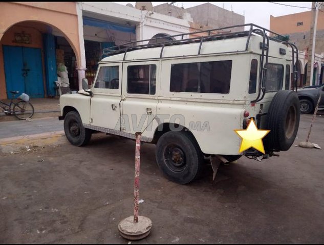 Voiture Land rover Defender 1987 au Maroc Diesel - 8 chevaux