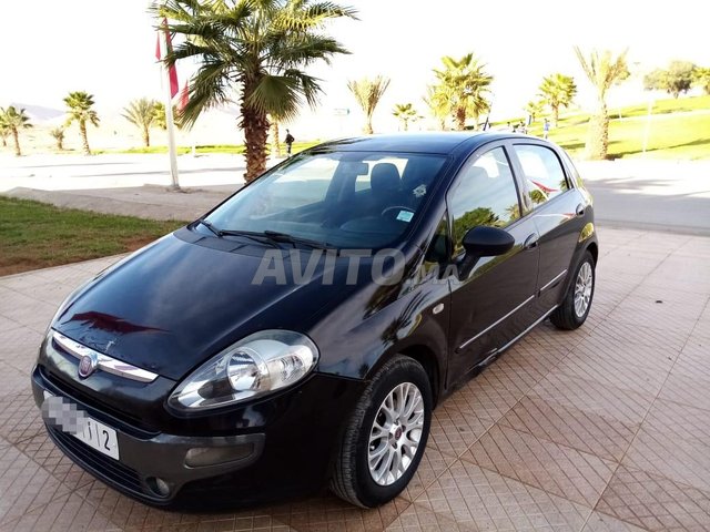 Voiture Fiat Punto 2011 au Maroc Diesel - 5 chevaux