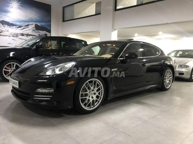 Voiture Porsche Panamera 2010 au Maroc Essence - 24 chevaux