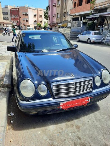 Voiture Mercedes benz Classe e 1996 au Maroc Diesel - 10 chevaux