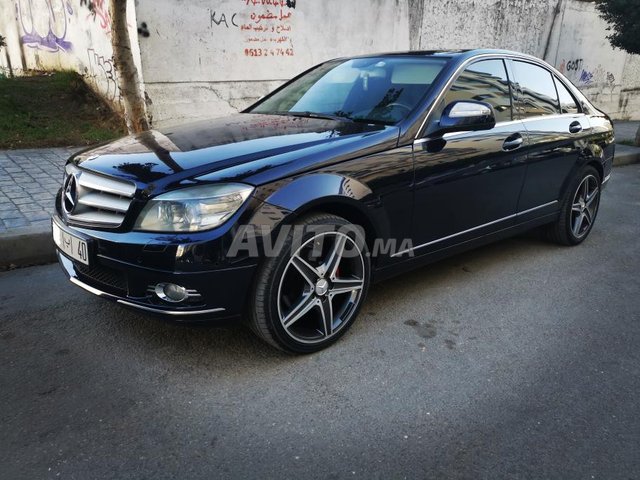 Voiture Mercedes benz 220 2007 au Maroc Diesel - 8 chevaux