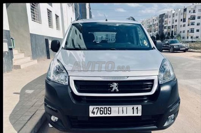 Voiture Peugeot Partner 2016 au Maroc Diesel - 10 chevaux