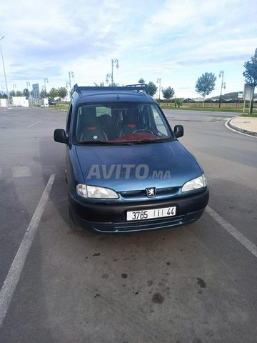 Voiture Peugeot Partner 2002 au Maroc Diesel - 7 chevaux