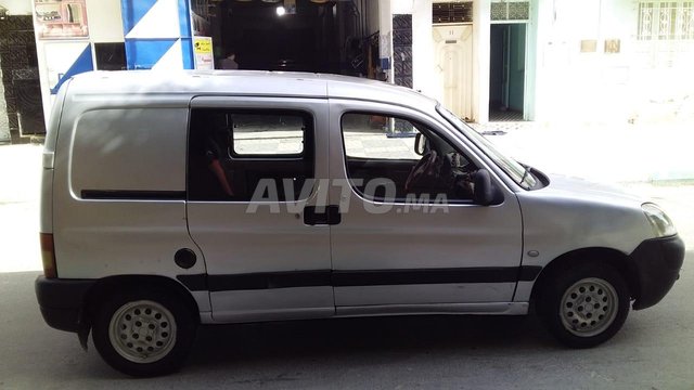 Voiture Peugeot Partner 2005 au Maroc Diesel - 6 chevaux