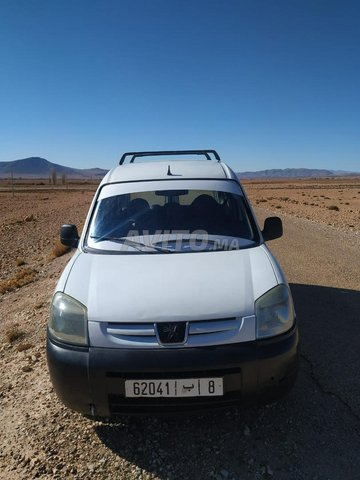 Voiture Peugeot Partner 2011 au Maroc Diesel - 7 chevaux