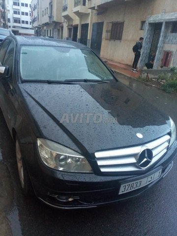 Voiture Mercedes benz 220 2007 au Maroc Diesel - 9 chevaux