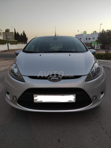 Voiture Ford Fiesta 2011 au Maroc Essence - 7 chevaux