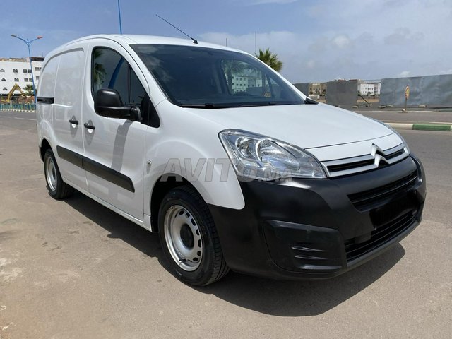 Voiture Citroen Berlingo 2018 au Maroc Diesel - 6 chevaux