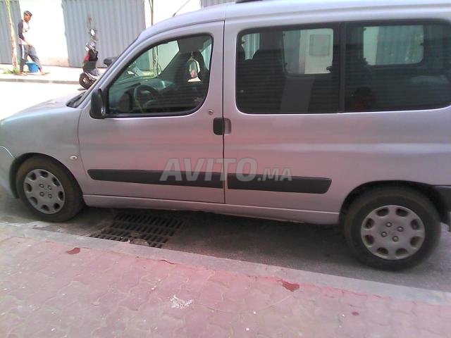 Voiture Peugeot Partner 2006 au Maroc Diesel - 7 chevaux