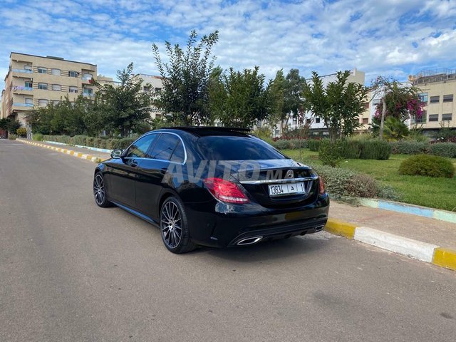 Voiture Mercedes benz 220 2015 au Maroc Diesel - 9 chevaux