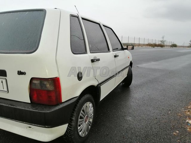 Voiture Fiat Uno 1999 au Maroc Essence - 6 chevaux