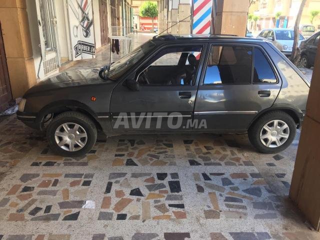 Voiture Peugeot 205 1984 au Maroc Diesel - 7 chevaux