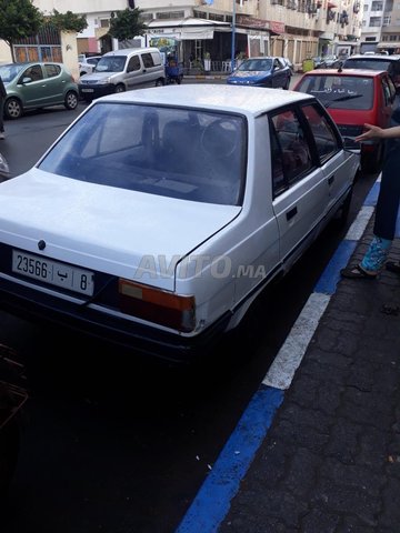 Voiture Renault R9 1985 au Maroc Essence - 6 chevaux