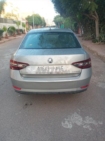 Voiture Skoda Superb 2017 au Maroc Diesel - 8 chevaux