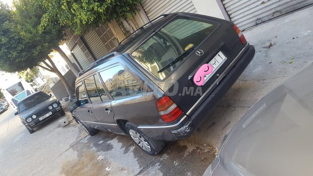 Voiture Mercedes benz R250 1995 au Maroc Diesel - 10 chevaux