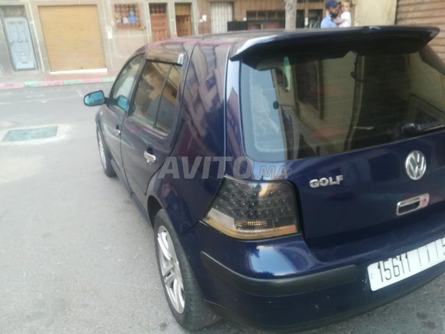 Voiture Volkswagen Golf 4 2001 au Maroc Diesel - 8 chevaux